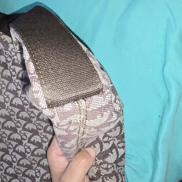 Dior Brown Crossbody Bag with Iconic Monogram - Picture 3 of 8